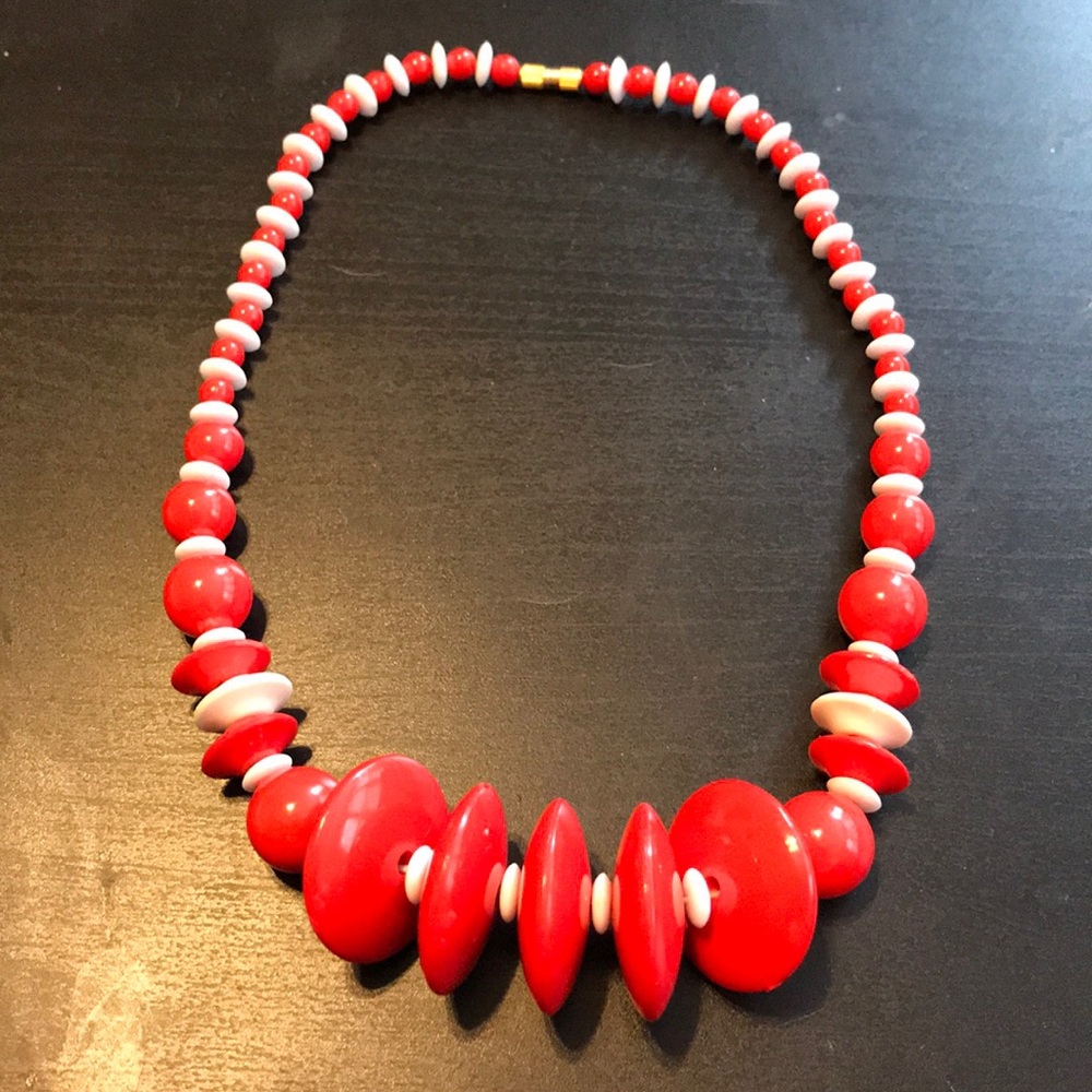 Retro Beaded Necklace